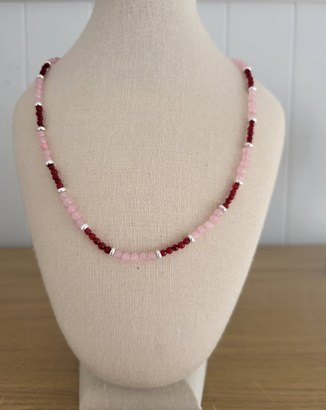Fashionable Agate Necklace