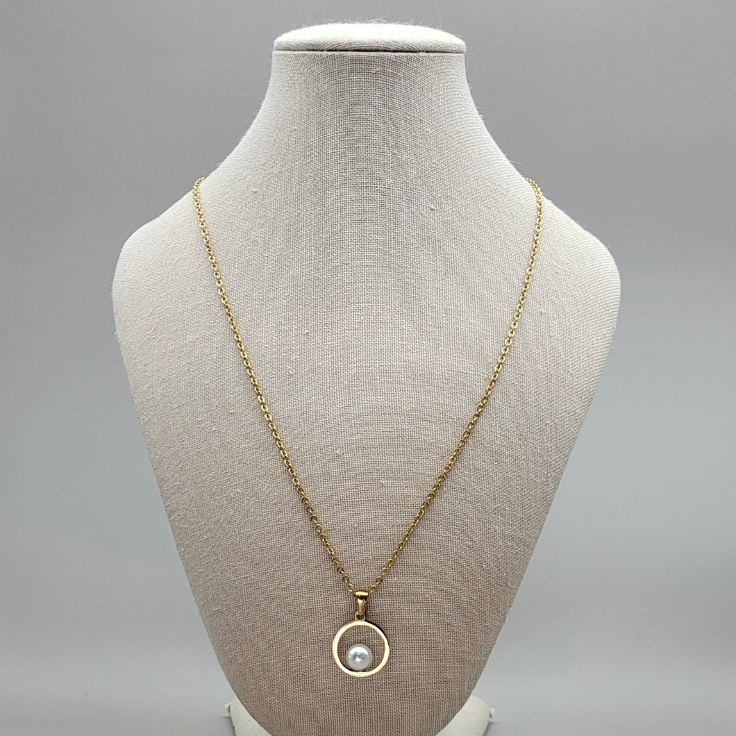 Gold Pendant with Faux Pearl