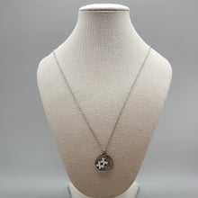Load image into Gallery viewer, Fine Silver Chain with Enamelled Flower
