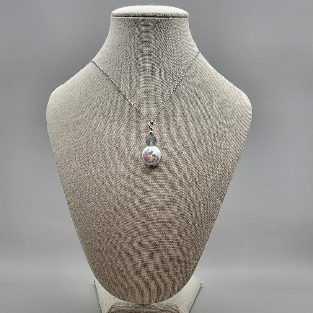 Coin Pearl with Grey Agate Pendant