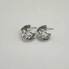 Load image into Gallery viewer, Silver/Gold Hoop Earring
