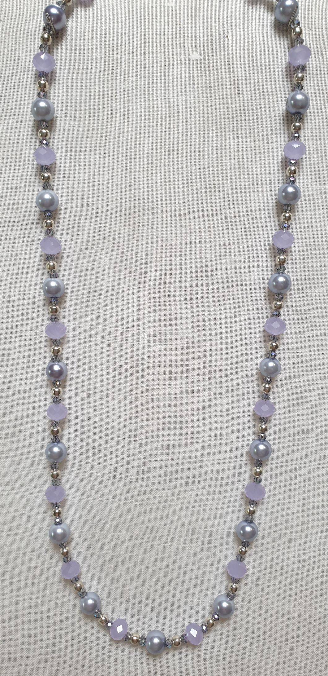 Mauve faux pearl necklace