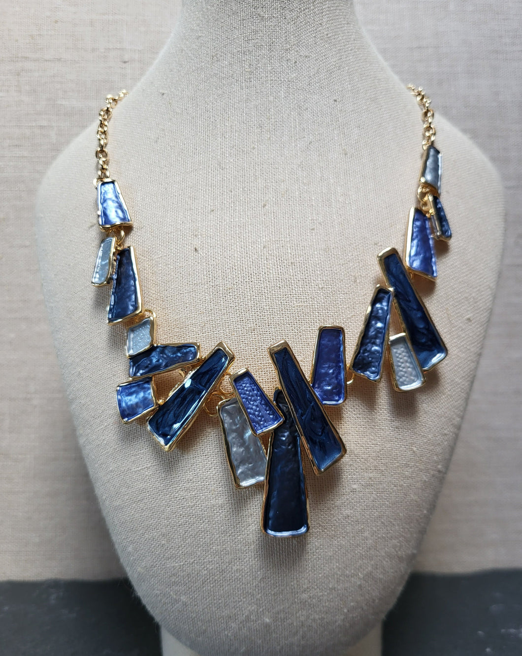 Geometric necklace