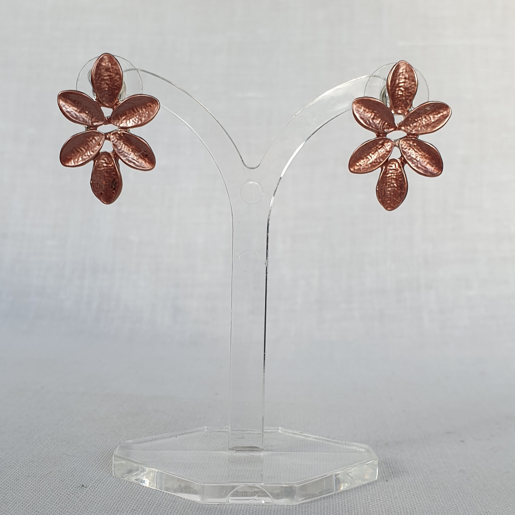 Leaf Stud