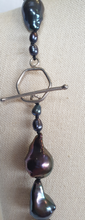 Load image into Gallery viewer, Baroque pearl necklace
