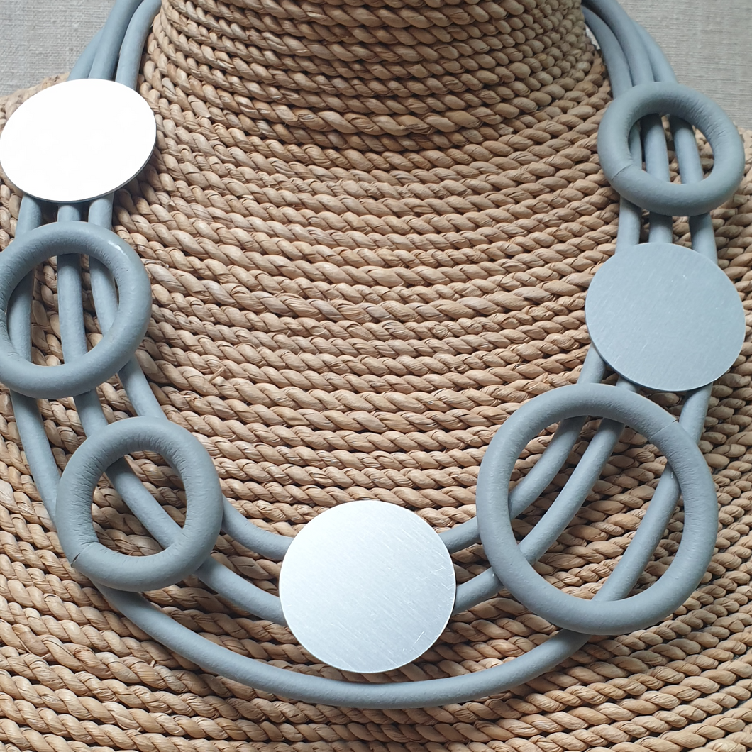 Statement necklace