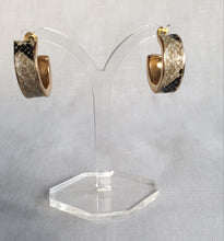 Load image into Gallery viewer, Animal print hoop earrings
