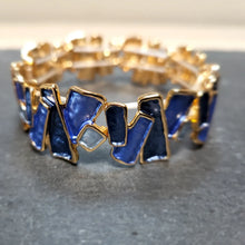 Load image into Gallery viewer, Dazzling bracelet
