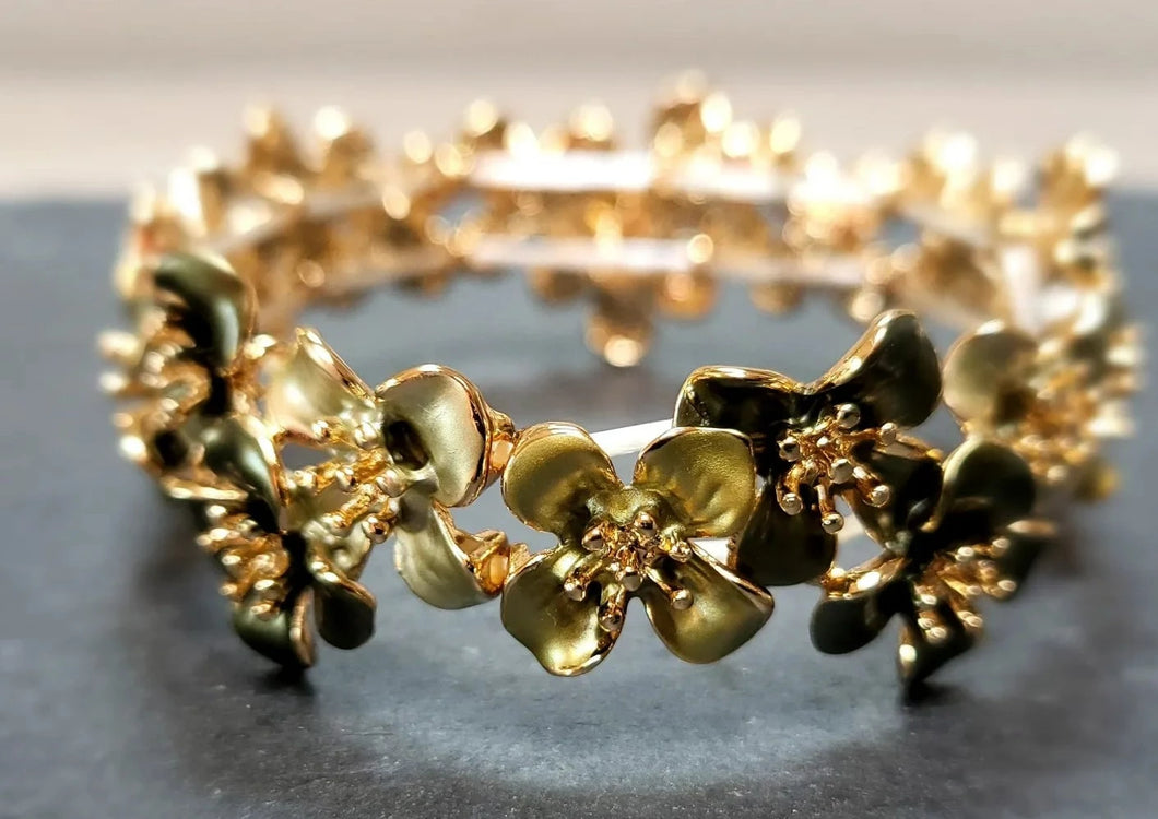 Flower bracelet
