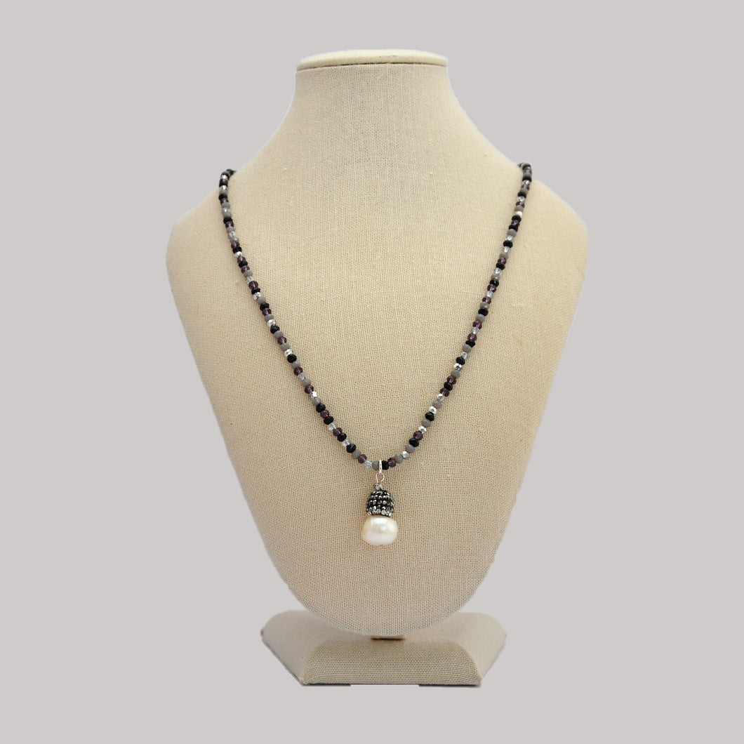 Pearl pendant