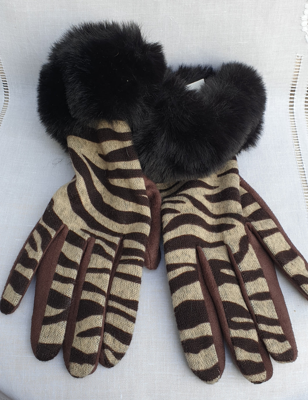 Warm Animal Print Gloves