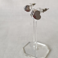 Load image into Gallery viewer, Silver diamante stud earring
