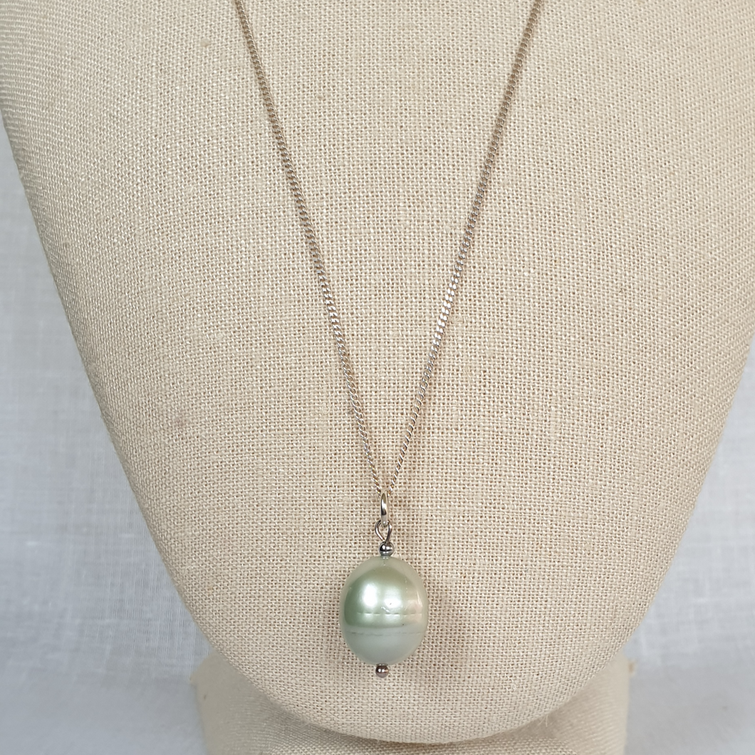 Pearl pendant