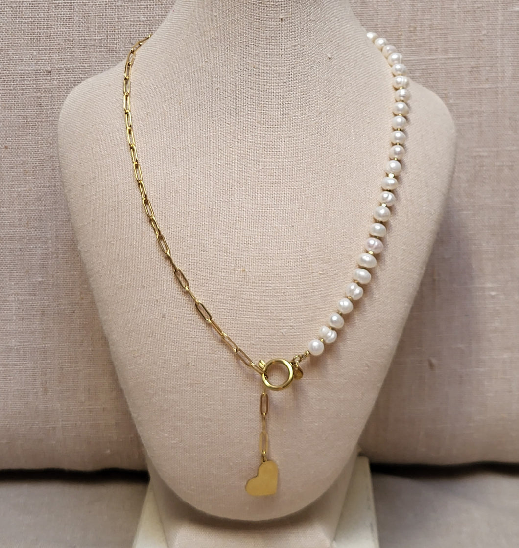 Gold and pearl necklace